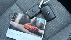 Renault Clio 1.0 TCe 90 Lutecia SE 5dr Petrol Hatchback